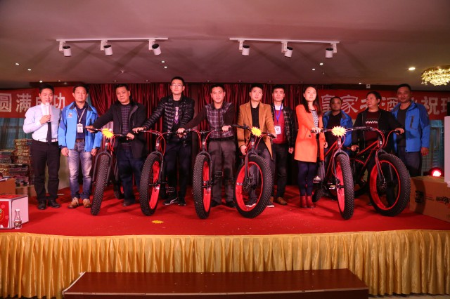 瑞马壁挂炉贵州遵义加盟商2015活动现场